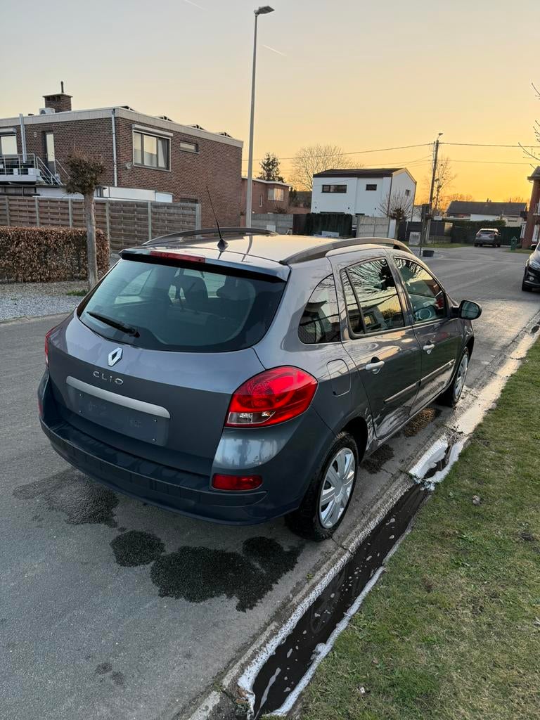 Renault Clio 1.2 Benzine bj2010 168000km Met Airco gekeurd, Autos, Achat, Entreprise, Boîte manuelle, Break