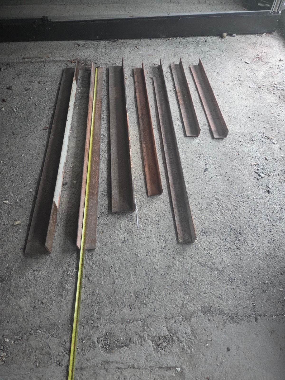 Lot cornière acier pour brique de façade, Bricolage & Construction, Enlèvement, Utilisé, Fer