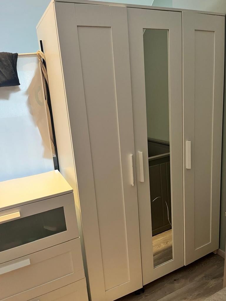 Armoire ikea blanche, Enlèvement