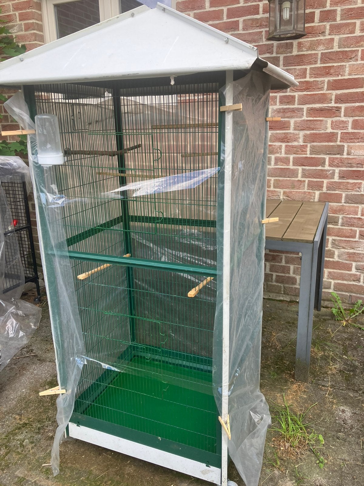 GROTE VOLIERE VOOR MEERDERE VOGELS NU 90 EURO, Dieren en Toebehoren, Ophalen, Zo goed als nieuw, Metaal, Volière