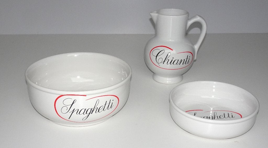 Servies spaghetti en wijnkruik  NIEUW, Neuf, Service complet, Enlèvement ou Envoi, Vintage