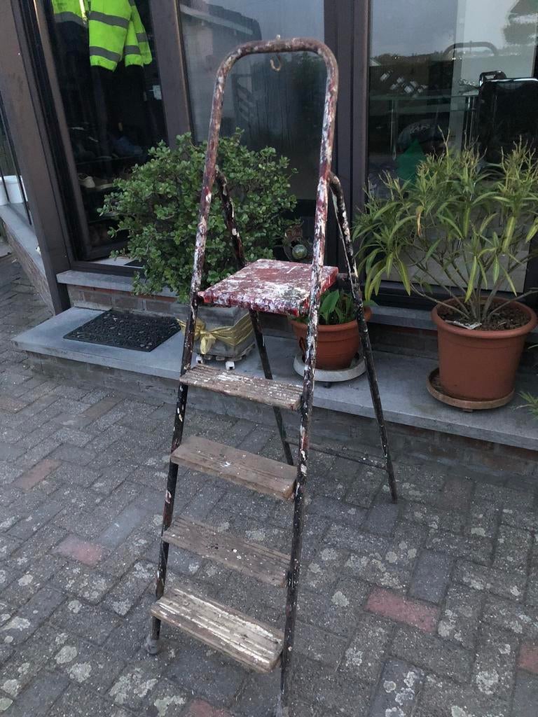 Trapladder, Enlèvement