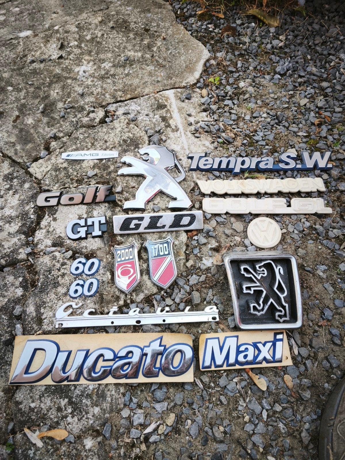 Différents sigles "auto/oldtimer"., Enlèvement
