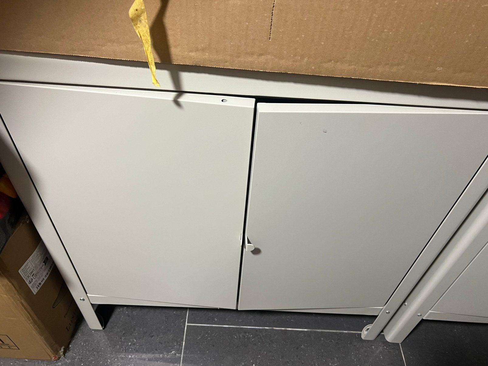 Metal'ikea kledingkast nieuw in de doos, Huis en Inrichting, Ophalen of Verzenden, Zo goed als nieuw