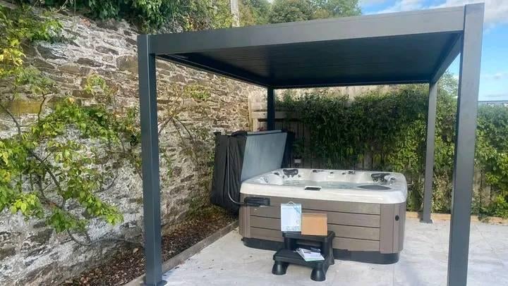 nieuw 💦Compact en krachtig 💦3pompen 💥6 persoons jacuzzi, Sport en Fitness, Sauna, Nieuw, Ophalen