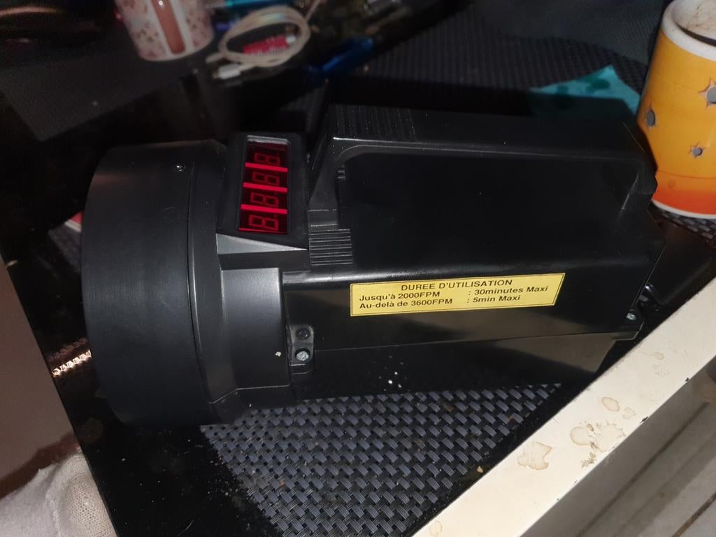 Stroboscope digital Lutron DT-2239A tachymètre pro