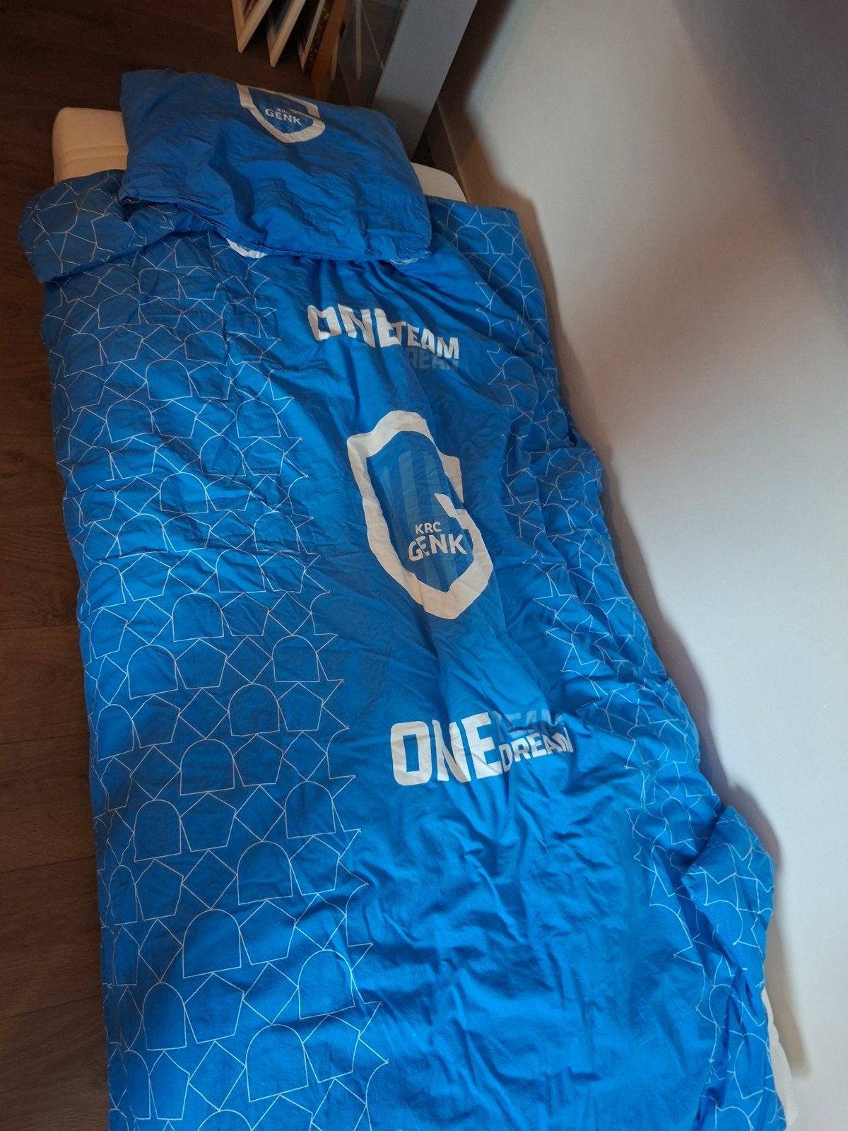 1 persoons matras + lattenbodem + deken/kussen, Huis en Inrichting, Ophalen