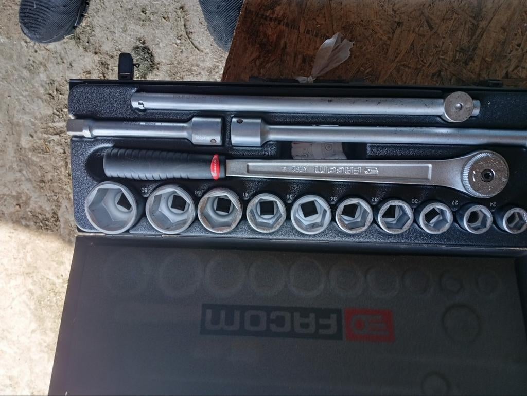 Coffret camion facom, Enlèvement