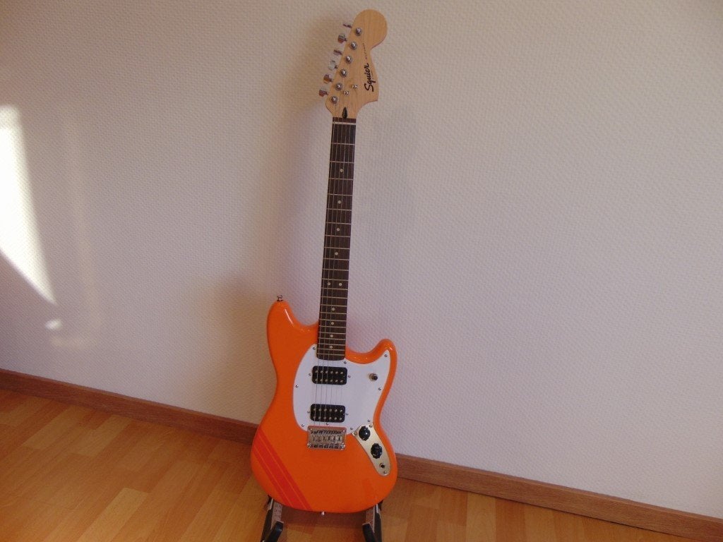 Gitaar Squier FSR Bullet Competition Mustang HH, Orange/Red, Muziek en Instrumenten, Ophalen, Nieuw, Overige typen