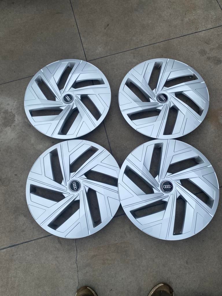 Set wielschijven Audi E-tron 19inch, Ophalen, Zo goed als nieuw