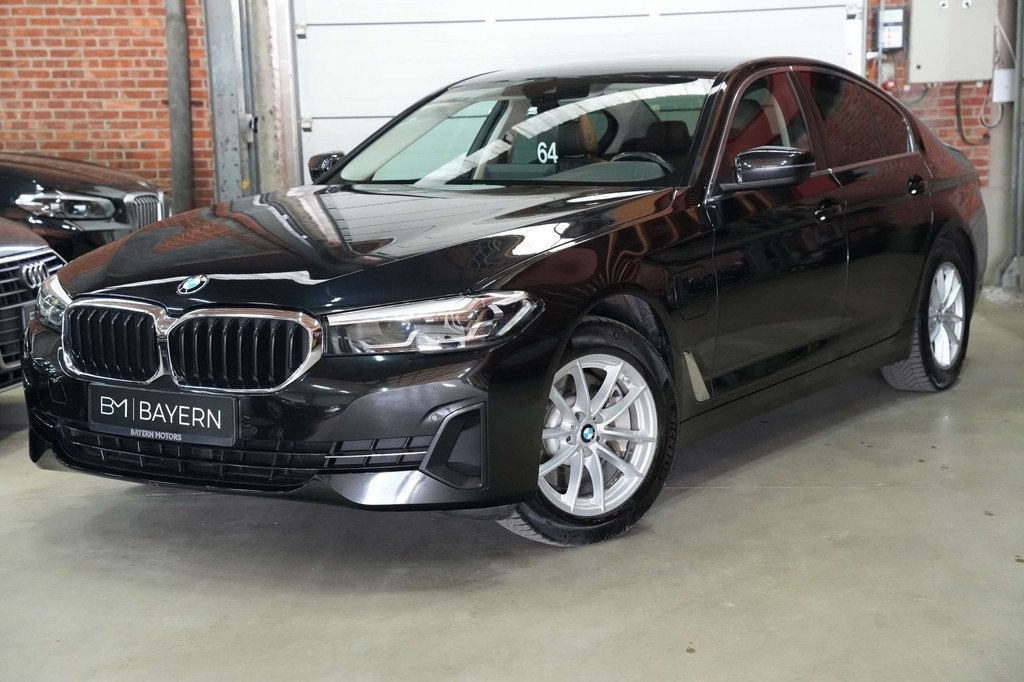 BMW 520 eA Plug in Hybride Benzine Facelift Sedan Facelift, Autos, BMW, Entreprise, Achat, Série 5, ABS, Airbags, Air conditionné