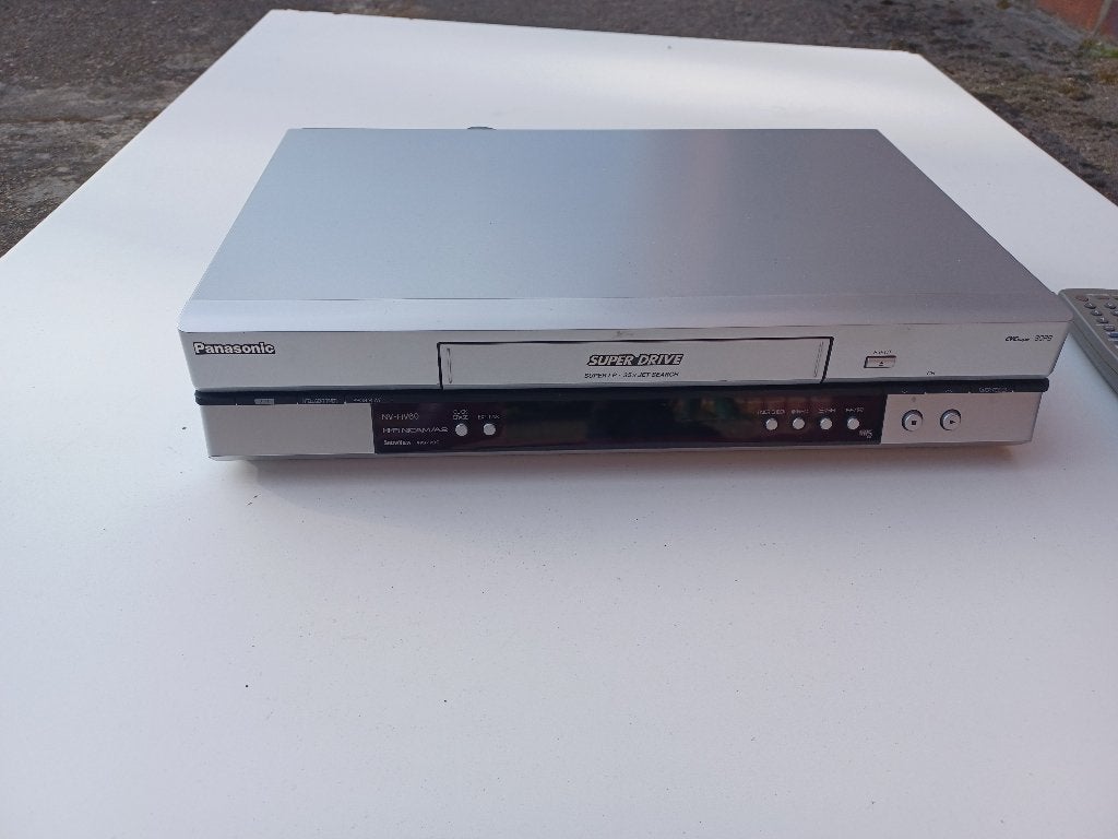 videorecorder Panasonic NV-HV60, Enlèvement, Utilisé, Lecteur ou enregistreur VHS