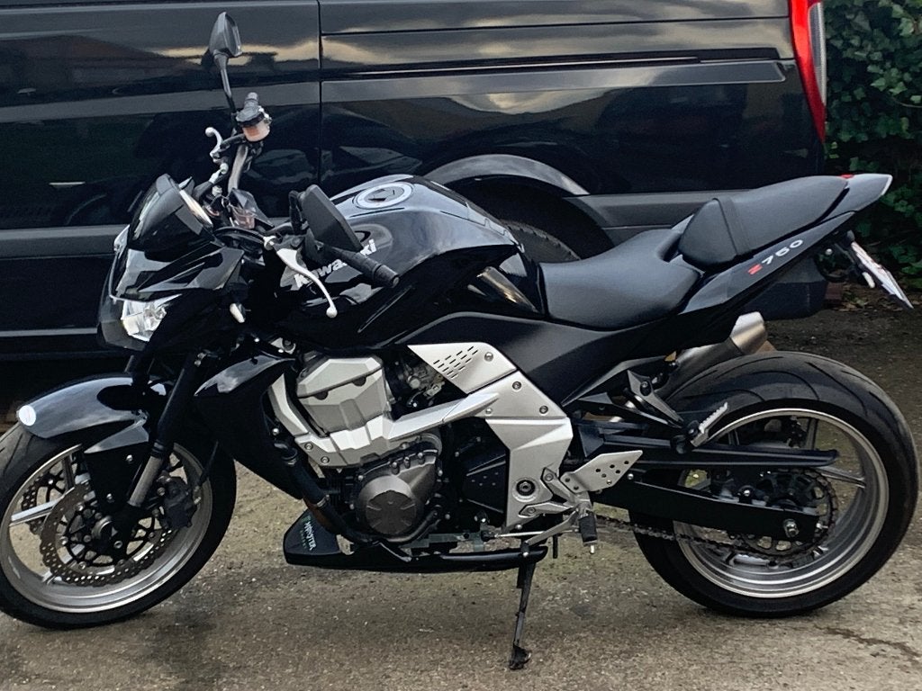Kawasaki z750, Motos, Motos | Kawasaki, 750 cm³, Occasion, Plus de 35 kW, Échappement sport