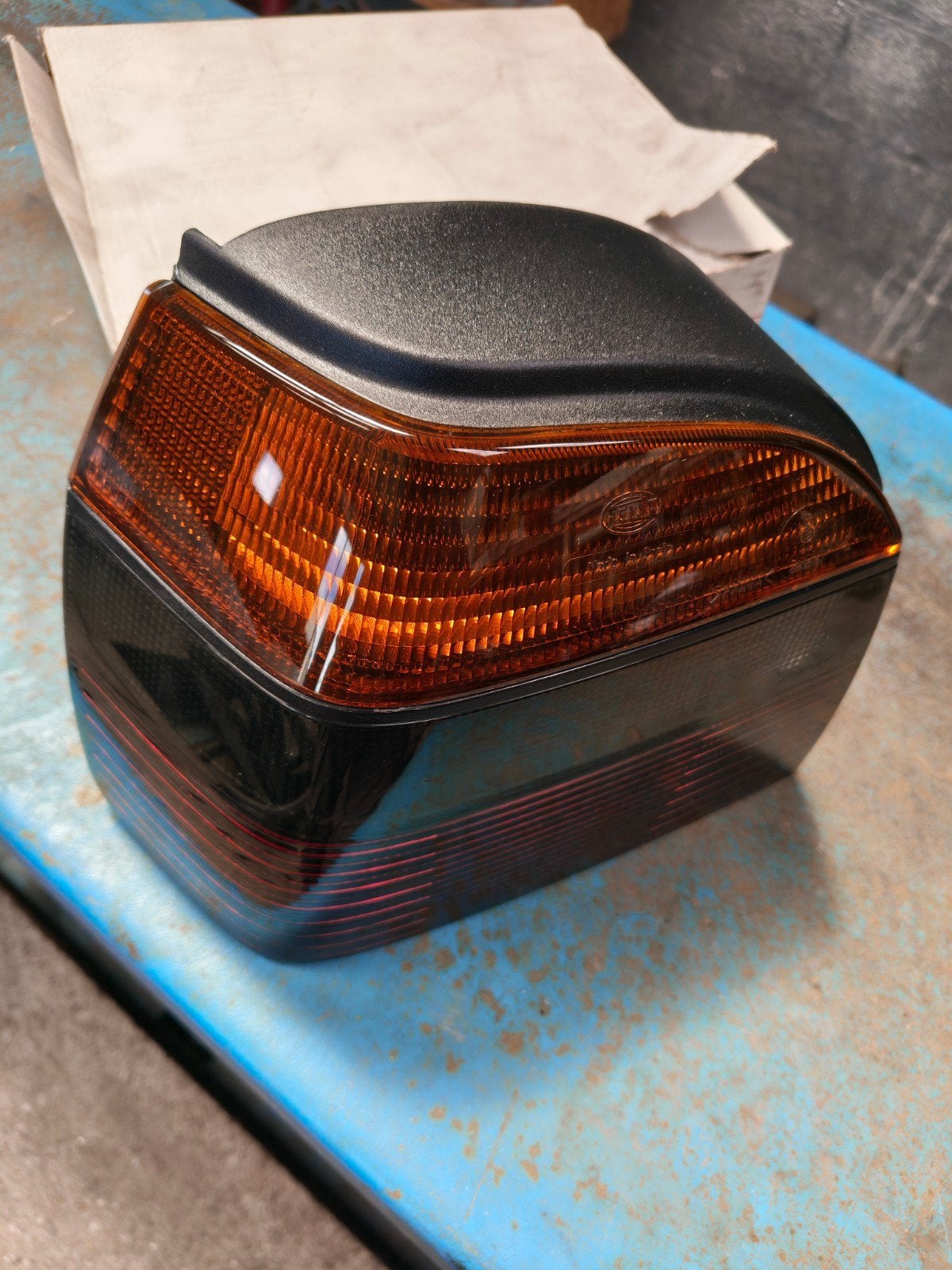 Feu arrière VW golf3  hella neuf, Autos : Pièces & Accessoires, Enlèvement ou Envoi