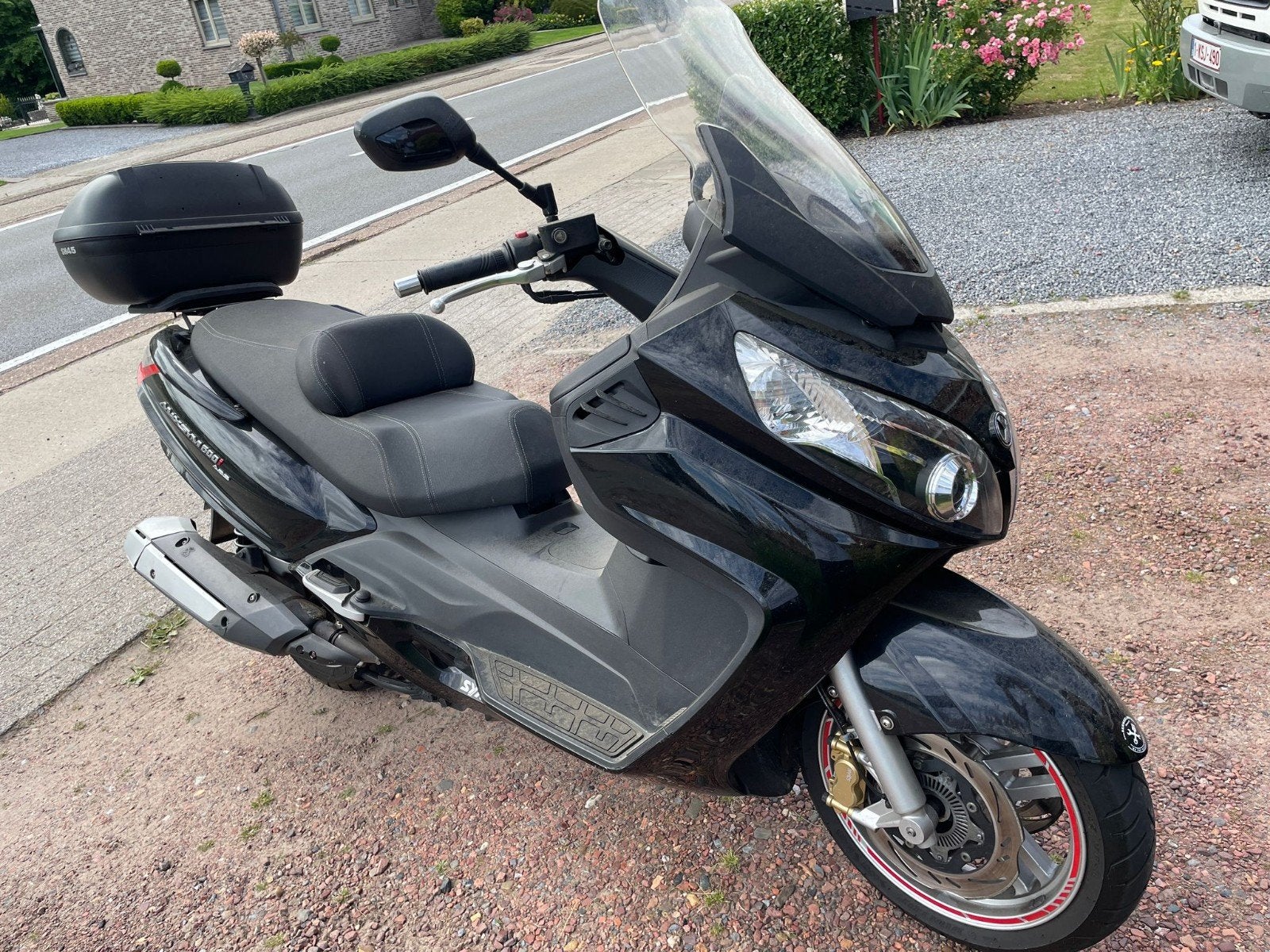 Sym scooter, Ophalen