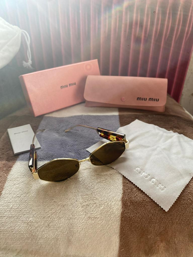 Lunette miumiu, Neuf, Autres marques, Enlèvement ou Envoi, Autres couleurs