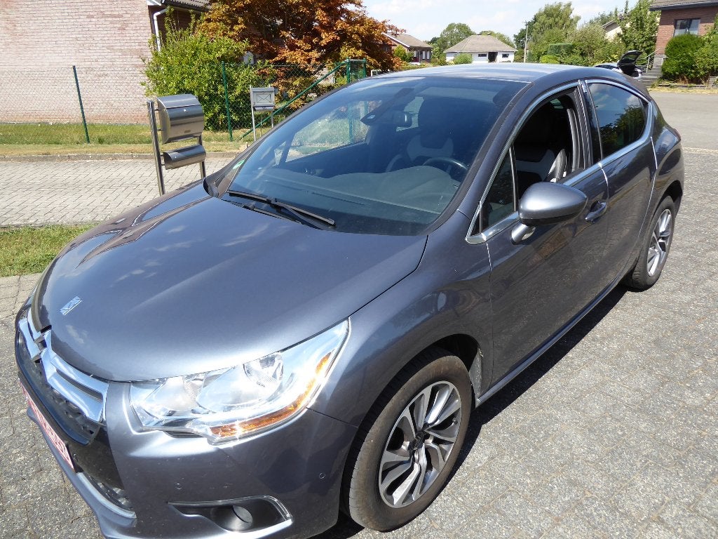 Citroen DS4 1.6 HDI SoChic versnellingsbak, Euro 5, 1550 kg, 4 cilinders, 1600 cc