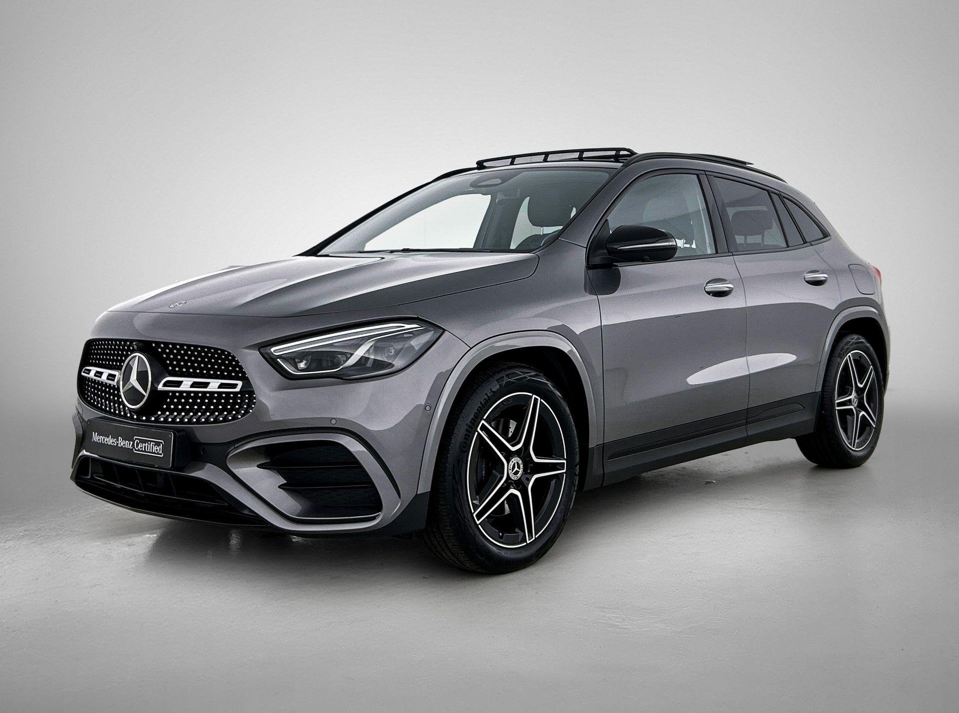 Mercedes-Benz GLA-klasse 200 AMG Line | Panoramisch Dak | Tr, Autos, Argent ou Gris, Achat, 1800 kg, Entreprise