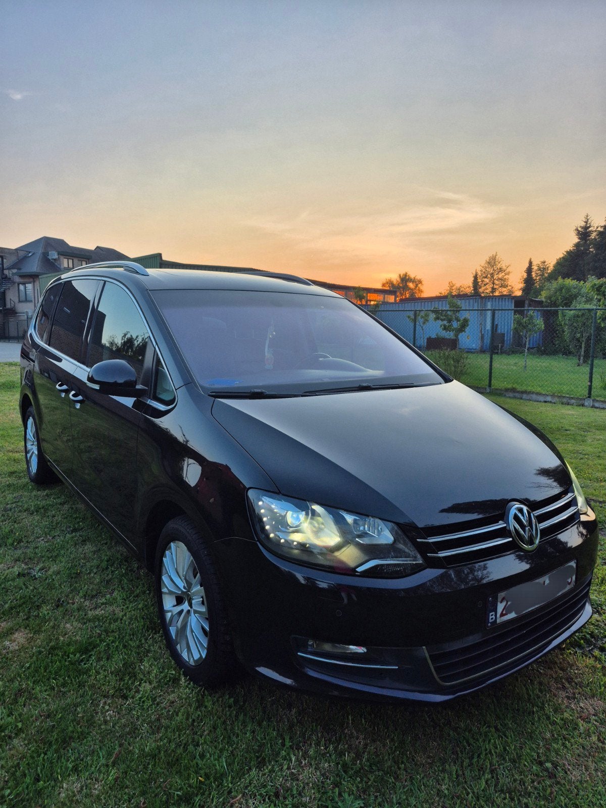 VW Sharan 2.0 tdi automaat DSG 125kw 7 zitter, Euro 5, Zwart, Leder, Diesel
