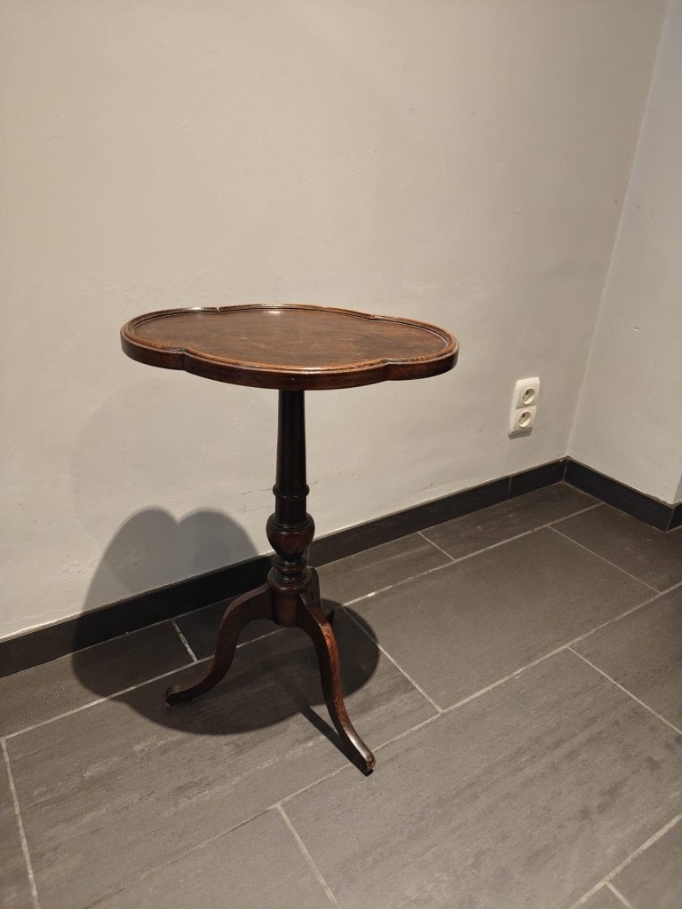 Antiek houten bijzettafeltje – uniek blad, Minder dan 55 cm, Gebruikt, Overige vormen, 60 cm of meer