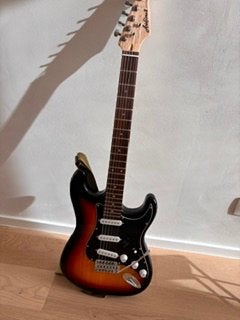 Elektrische gitaar, Musique & Instruments, Autres marques, Enlèvement, Solid body, Avec ampli