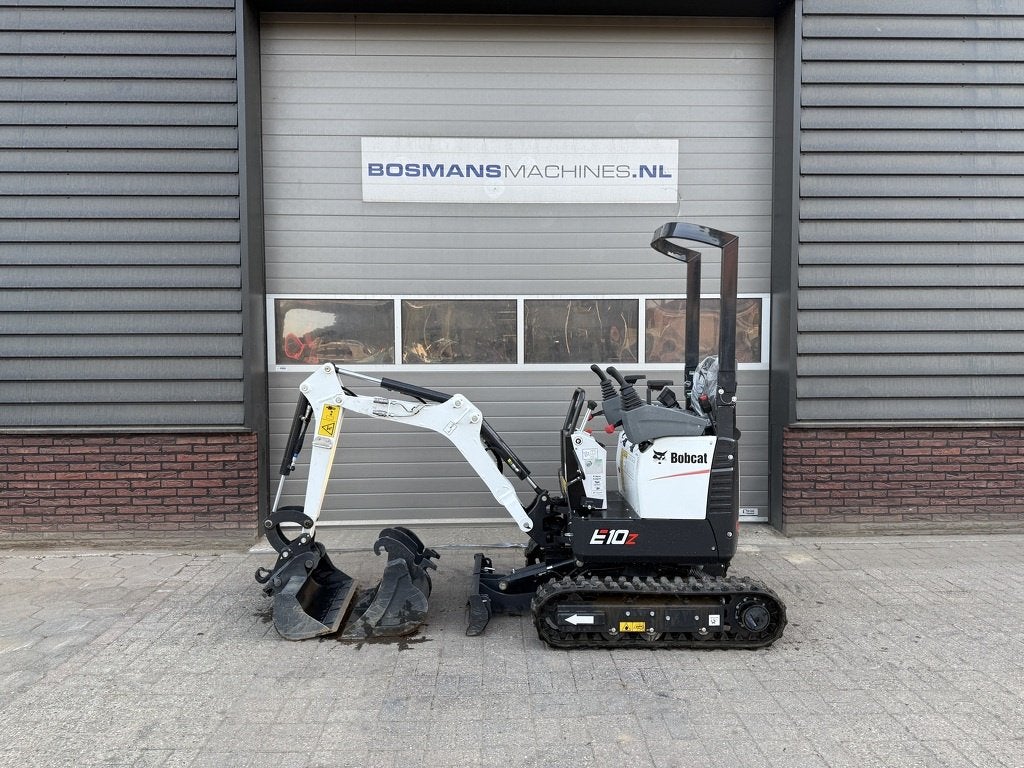 Bobcat E10 z minigraver 2026 50 uur DEMO, Zakelijke goederen, Doosan Bob, Communications.emea@doosan.com, U Kodetky 1810
26301  Dobris, CZ