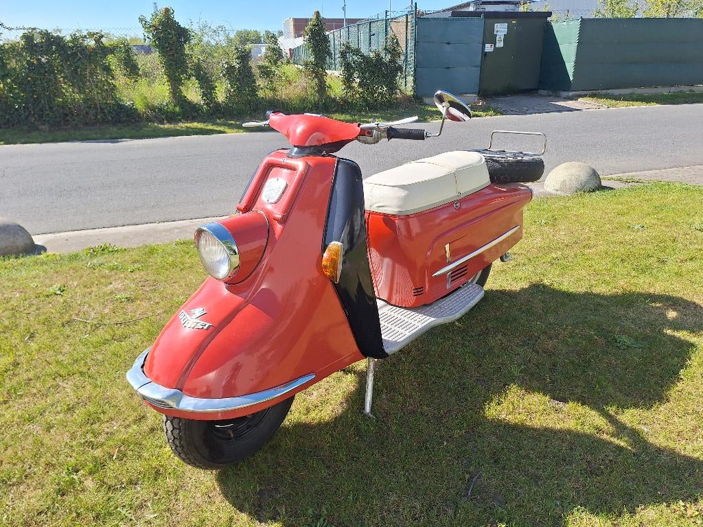 Heinkel Tourist | 1961 | 174cc, Scooter, Jusqu'à 11 kW, 1 cylindre, Manuelle