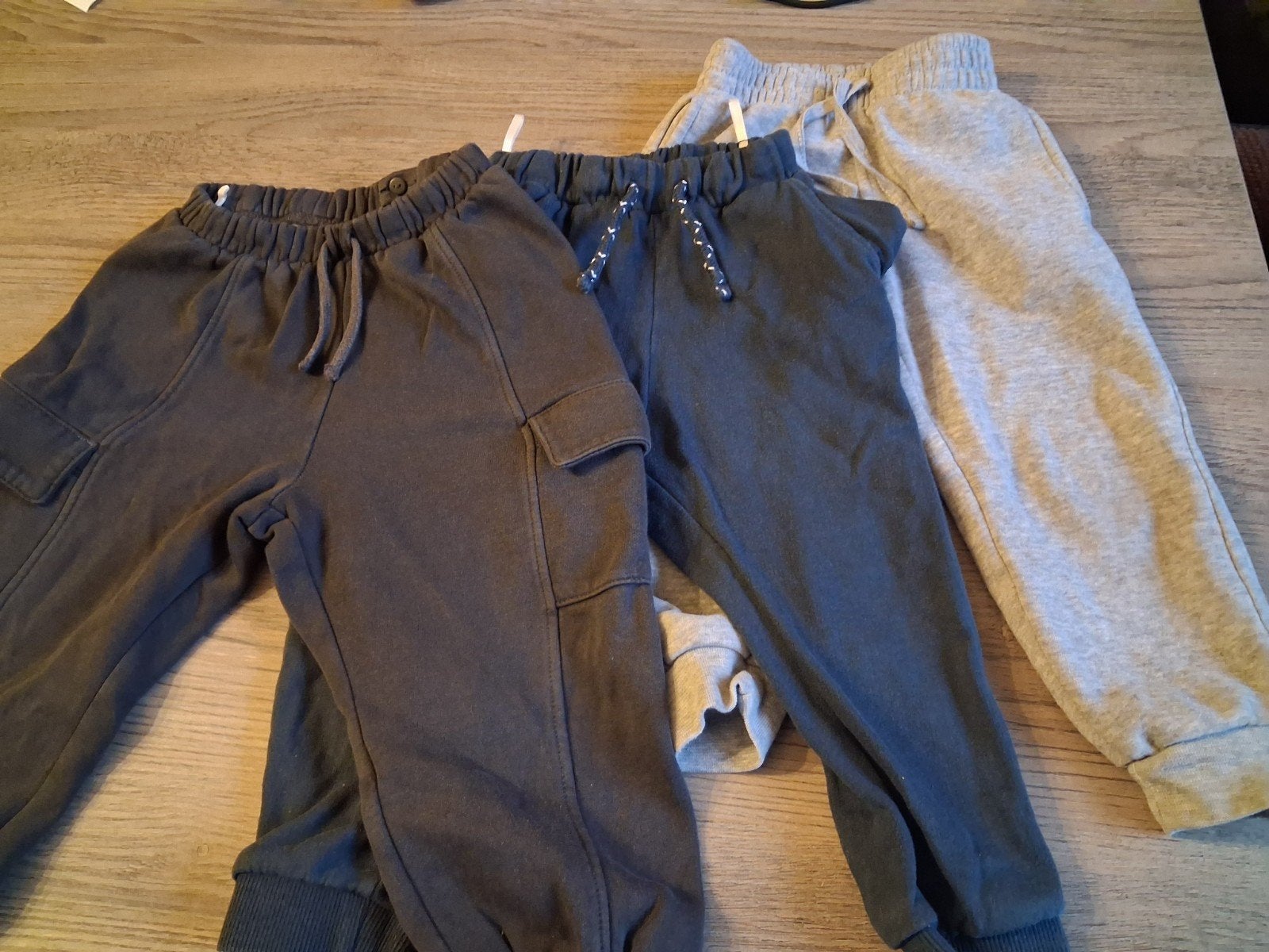 3 joggingbroekjes maat 92, Enfants & Bébés, Enlèvement ou Envoi, C&A, Garçon ou Fille, Pantalon