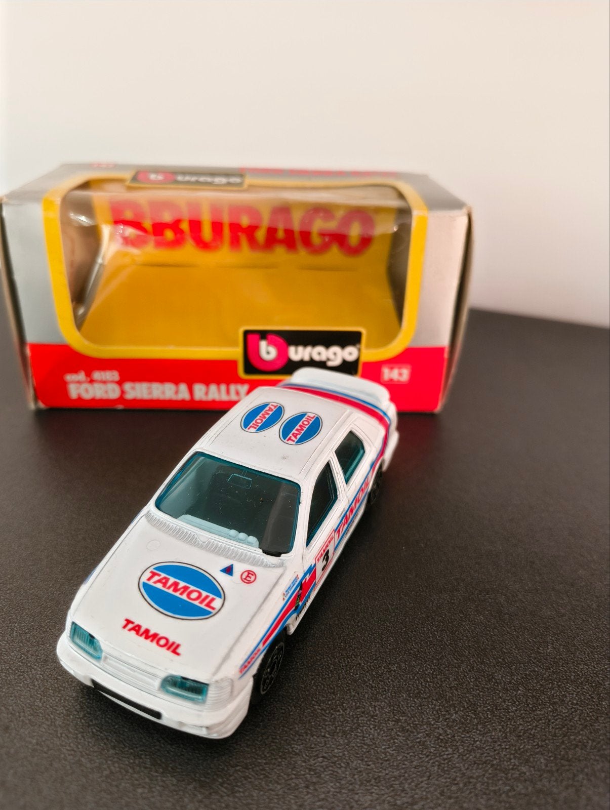 Rallye Ford Sierra 1/43 de Bburago - Tamil #3, Enlèvement ou Envoi