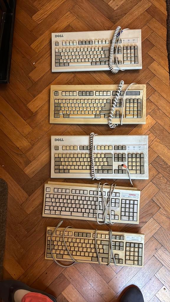 Toetsenborden van computers, Ophalen, Azerty, Gebruikt