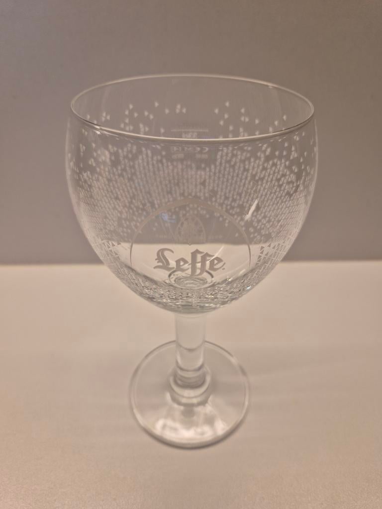 NIEUW!! Leffe glas 33cl Limited Edition Charles Kaisin, Verzamelen, Ophalen, Nieuw, Glas of Glazen, Leffe