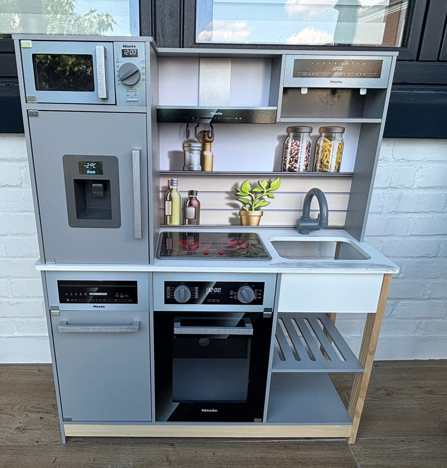 Cuisine pour enfant Miele, Enlèvement, Comme neuf
