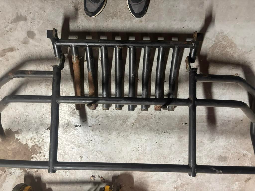 Bull bar lj70, Enlèvement