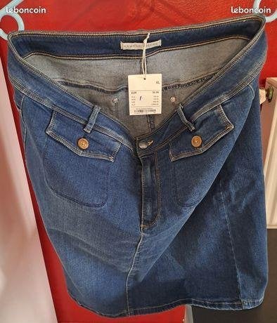 Femme . Jupe  Jean Armand Thiery T 42, Kleding | Dames, Ophalen, Zo goed als nieuw, Maat 42/44 (L)