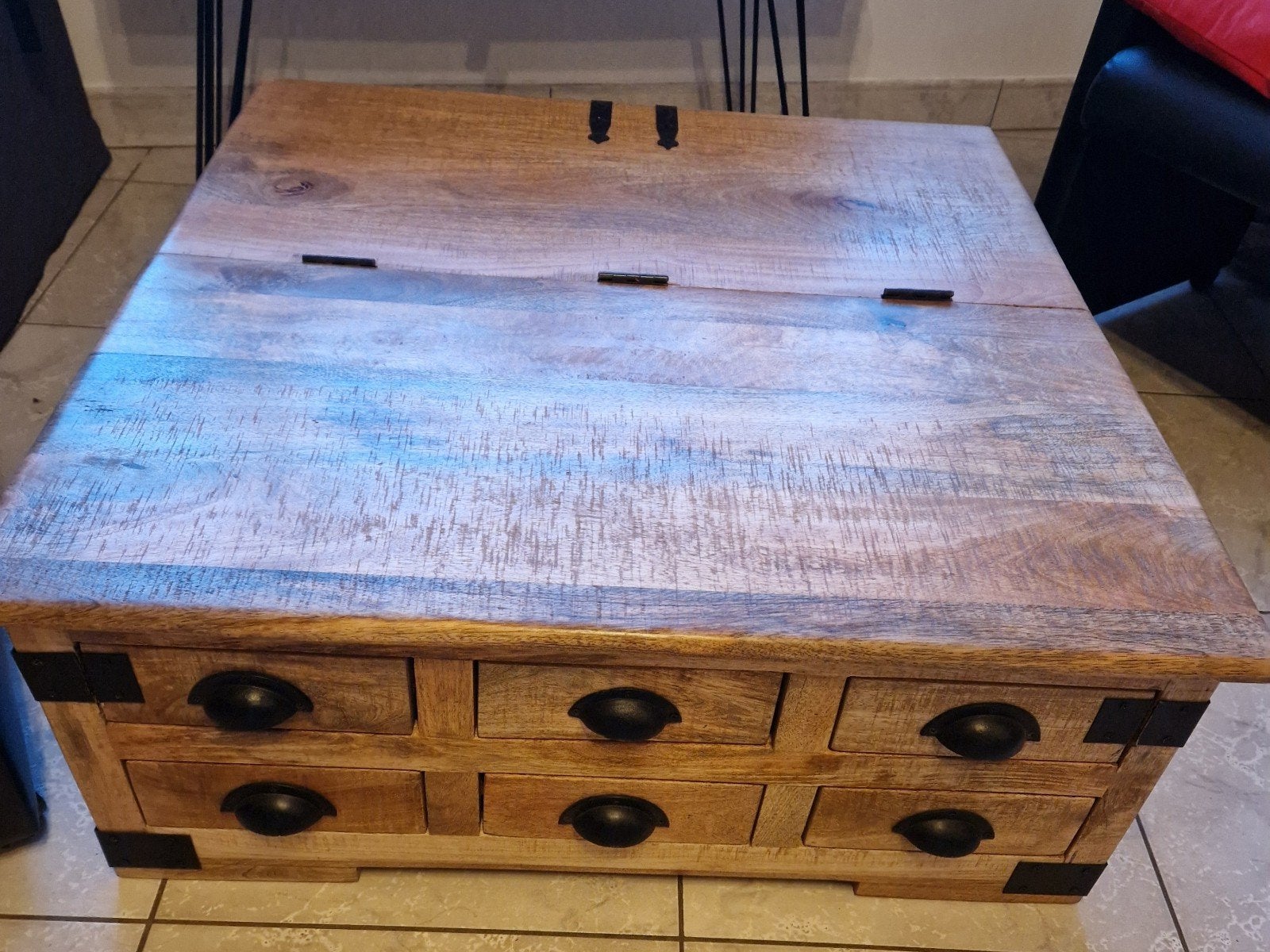 Table basse Nueva, bois massif, NEUVE, Enlèvement