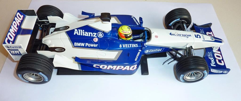Williams F1 BMW FW23 2001 Schumacher 1/18 Minichamps, Enlèvement ou Envoi, Comme neuf, ForTwo