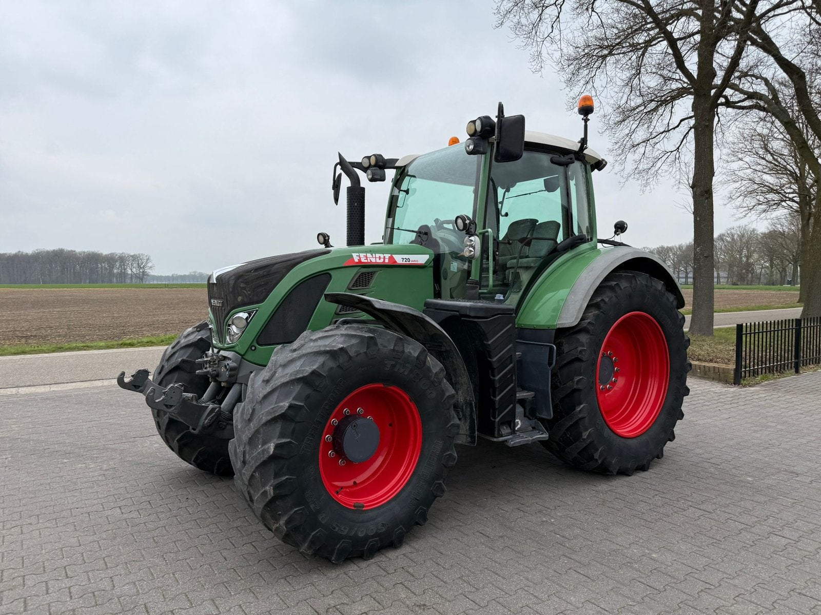 Fendt 720 vario, Ophalen
