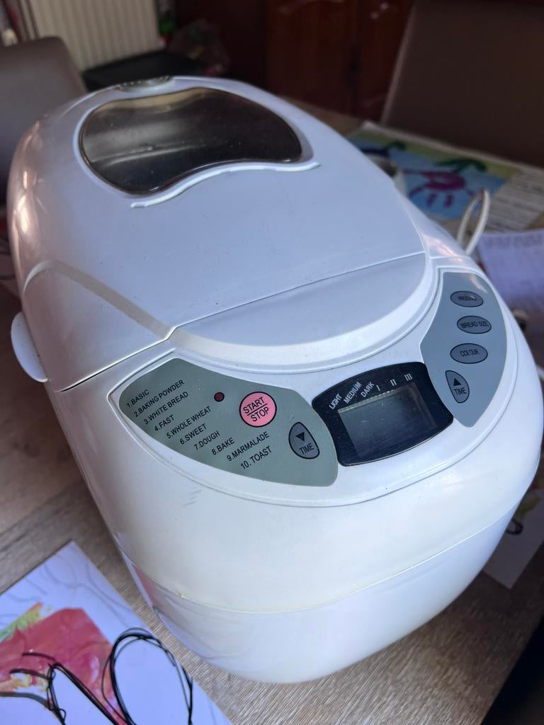 Broodbakmachine primera, Electroménager, Machines à pain, 800 à 1200 grammes de pâte, Enlèvement, Utilisé, Plus de 10 programmes