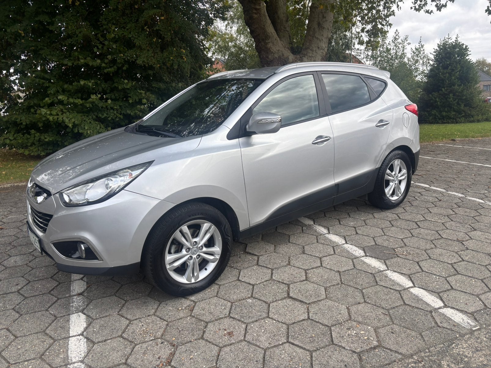 Mooie Hyundai IX35 in top staat met garantie.Mooie opties., Auto's, Zwart, 4 cilinders, Leder, Bedrijf