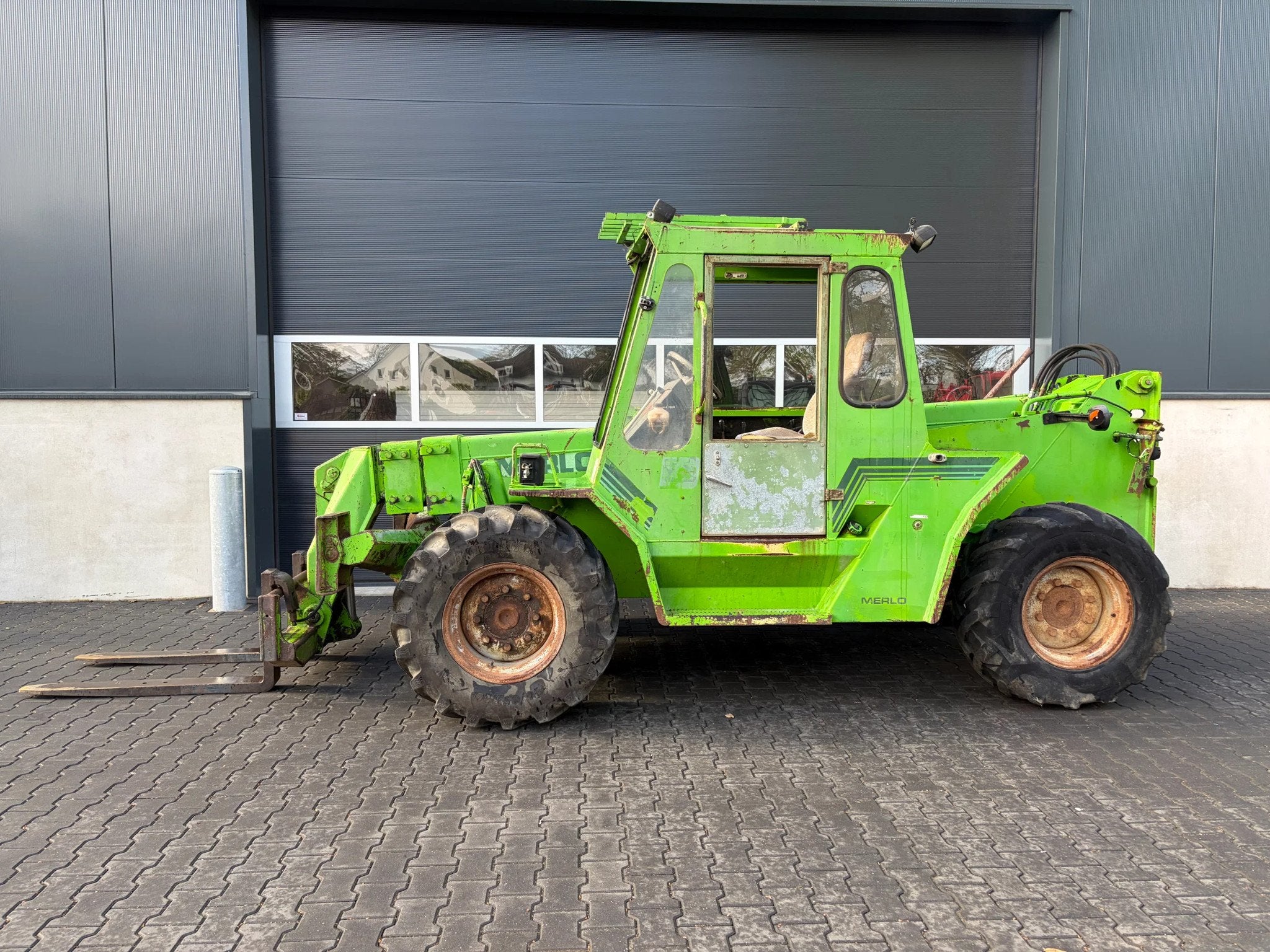 Merlo P30.11 verreiker (année de construction 1990), Chariot télescopique