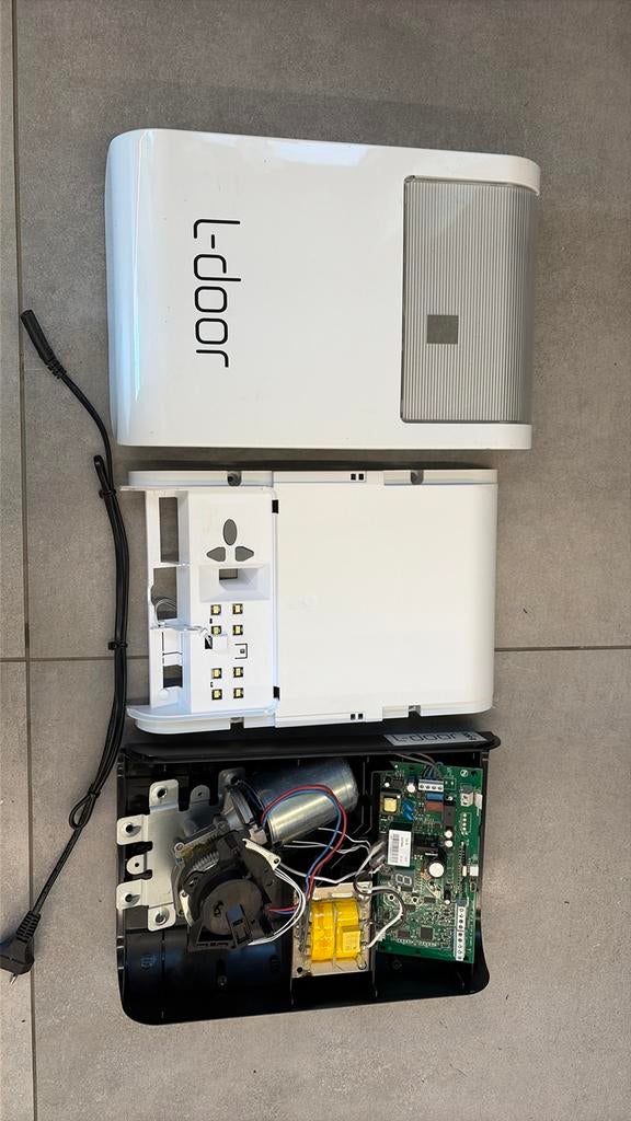 L-door E-800 defect, Ophalen of Verzenden, Zo goed als nieuw