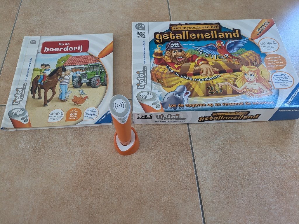 Tip Toi pen en lader + boek en spel, Kinderen en Baby's, Ophalen of Verzenden, Gebruikt, Taal en Lezen, Met geluid