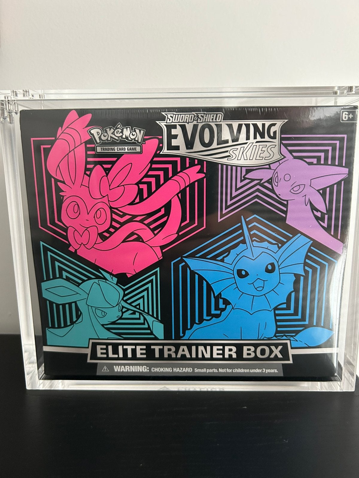 Pokemon Evolving Skies ETB EN perfect seal incl. acryl, Ophalen, Nieuw