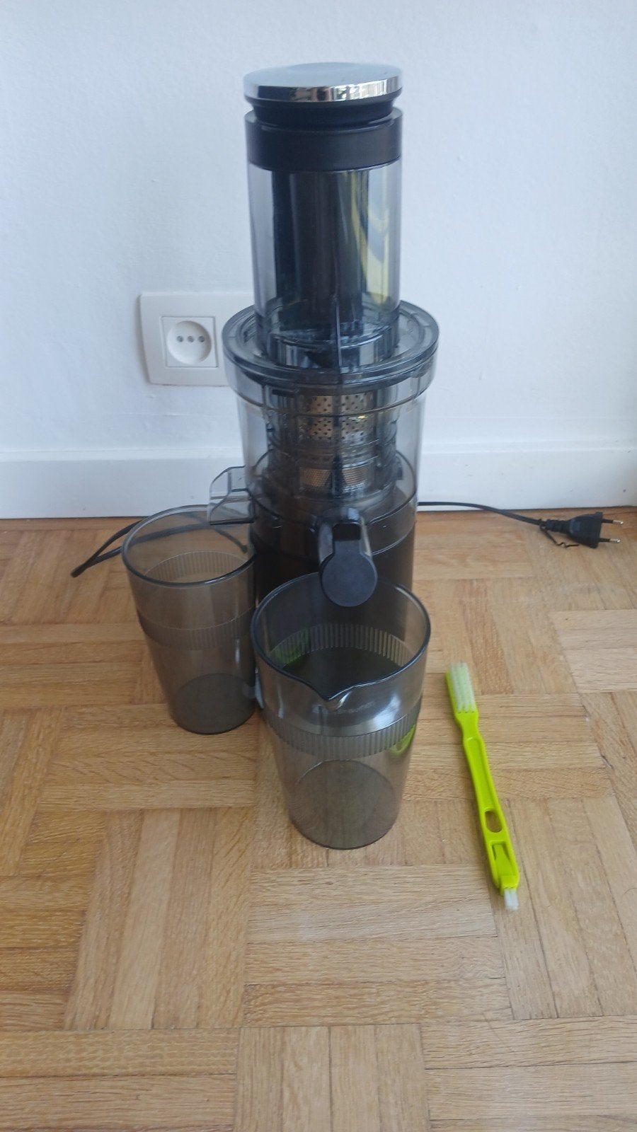 Slow juicer slechts 6 maanden oud, Elektronische apparatuur, Juicers, Ophalen