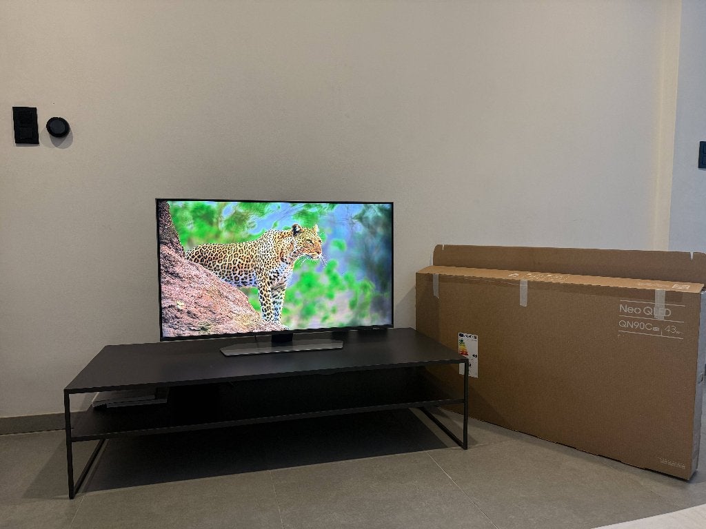 Samsung 43 inch Neo QLED 4K Smart TV met originele doos, TV, Hi-fi & Vidéo, Télévisions, QLED, 120 Hz, Comme neuf, Enlèvement