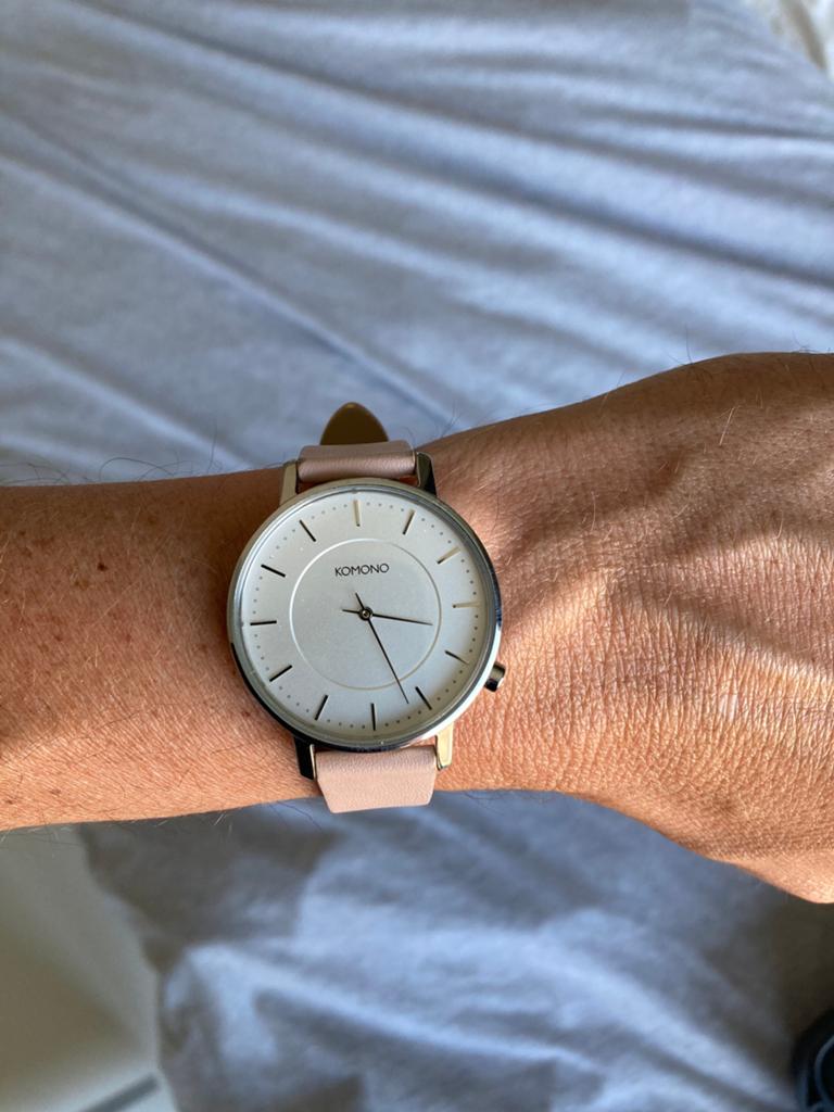 Komono quartz, Bijoux, Sacs & Beauté, Montres | Femmes, Enlèvement ou Envoi, Comme neuf