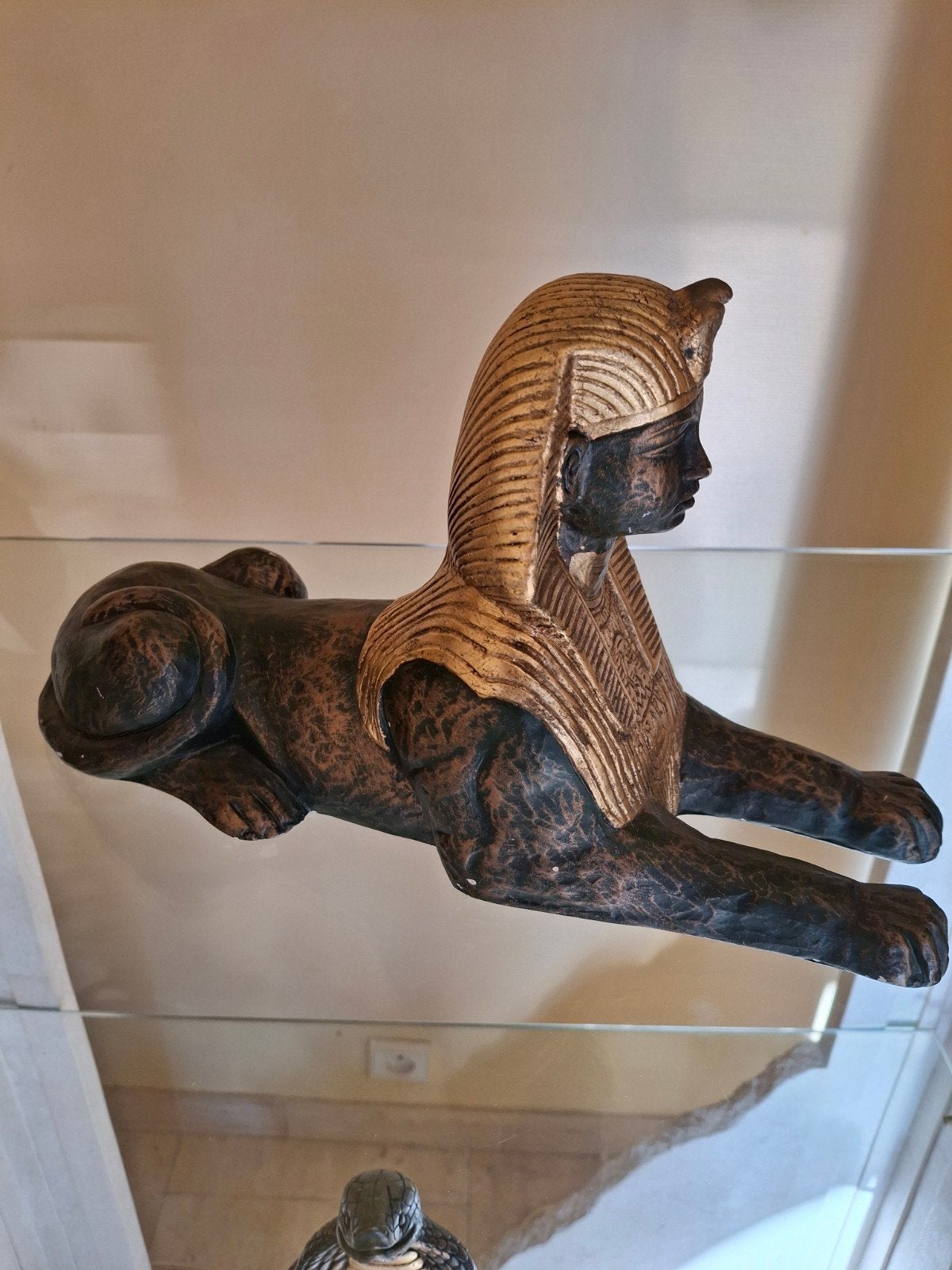 Egyptisch beeldje, Enlèvement, Gips