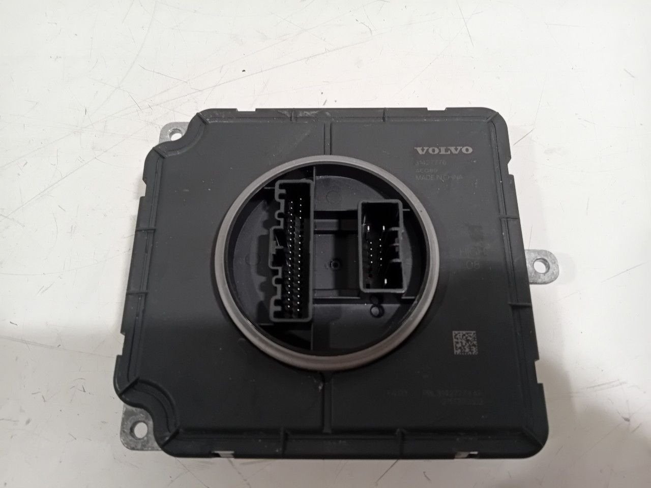 Module xenonverlichting links Volvo XC60, Onderdelen@venauto.nl, Van der Ven Autorecycling B.V., Ettenseweg 76, 4706 PB Roosendaal, The Netherlands
