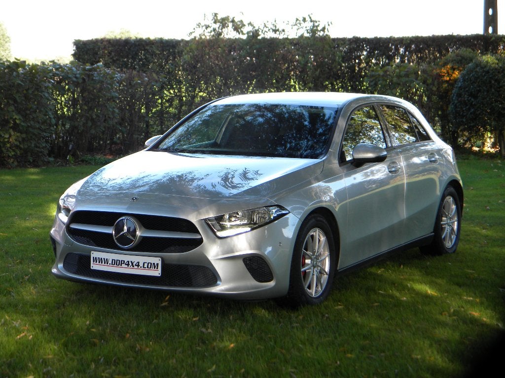 MERCEDES A 180 ESSENCE   10/2020 60850 km 17990 €, Autos, Achat, Euro 6, Entreprise, Garantie prolongée