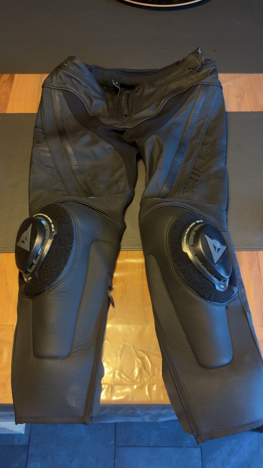 Dainese Delta 4 leren motorbroek, Motoren, Ophalen, Nieuw zonder kaartje, Dames, Broek | leer